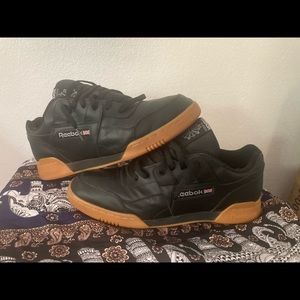 Reebok classic leather shoe